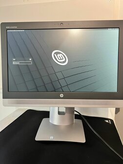 HP ELITEONE 800 G2 AIO PC | CORE i3-6100 | 8GB | 120GB SSD | 23 INCH | LINUX MINT
